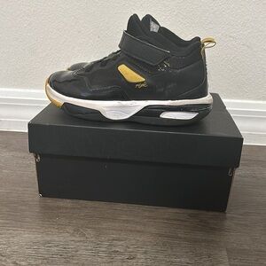 Youth Boys Jordan Stay Loyal 3 Size 2.5